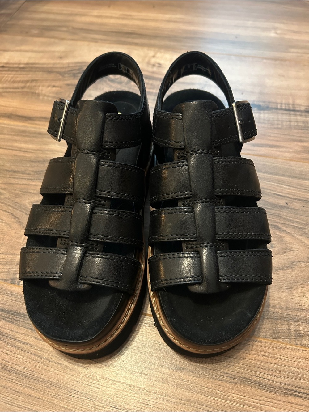Women’s Black Leather Fisherman Sandals